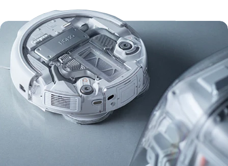 Robot sprzątający DJI ROMO podczas pracy