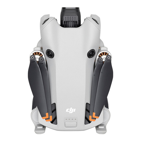 OUTLET Dron DJI Mini 4 Pro Fly More Combo (RC 2) + Care Refresh